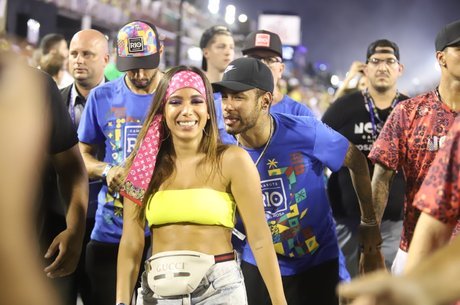 Neymar dando ideia em Anitta: sÃ³ amigos... 