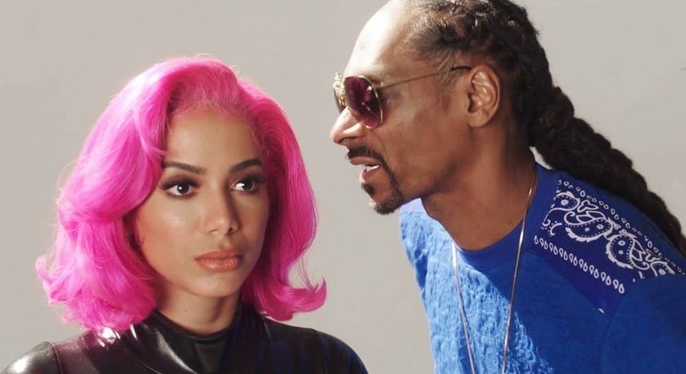 Anitta e Snoop Dog no clipe da música  'Onda Diferente'