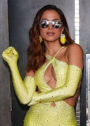 Anitta segue a passos firmes sua carreira internacional