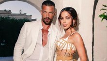 Anitta e Simone Susinna deixam de se seguir nas redes sociais e cantora deleta fotos com o italiano