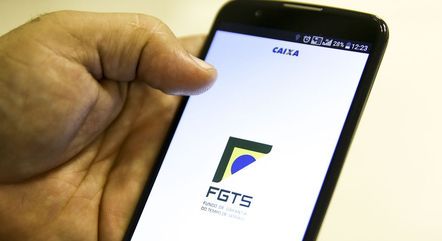 Consulta de valor liberado poderá ser feita pelo app do FGTS, no site da Caixa ou agências do banco