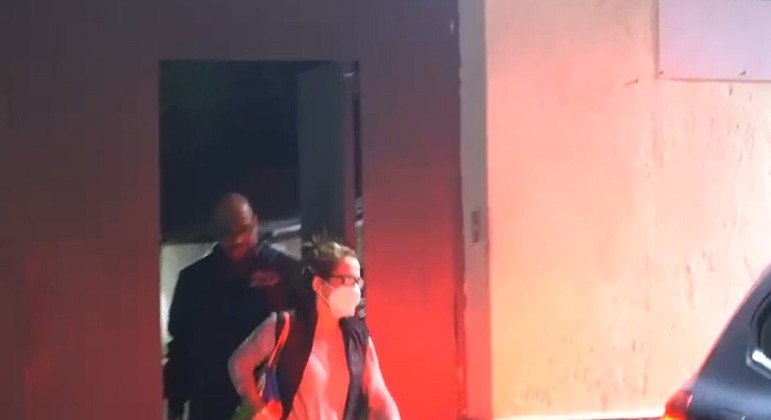 Anna Carolina Jatobá deixa a penitenciária Santa Maria Eufrásia Pelletier, em Tremembé, interior de SP
