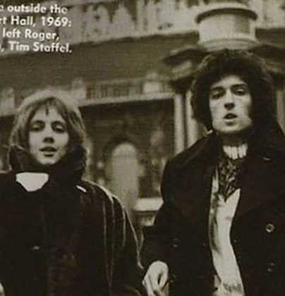 Antes de fundar a Queen, Brian May já tinha tocado em outra banda, junto com Roger Taylor: a Smile. 