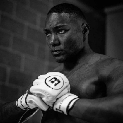 Companheiro de treinos de Anthony Johnson, o brasileiro Gilbert Durinho postou uma foto em sua conta no Instagram ao lado do amigo com a legenda 