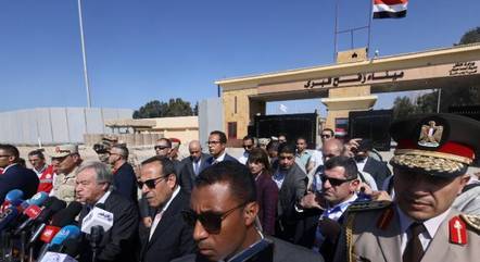 Antonio Gutérres na passagem de Rafah, fronteira entre o Egito e a Faixa de Gaza