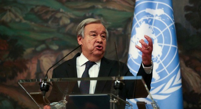 António Guterres, secretário-geral da ONU, pede o fim dos arsenais nucleares