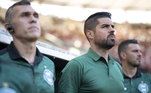 Passada apenas a primeira rodada do Campeonato Brasileiro, a primeira equipe a fazer mudança no comando técnico foi o Coritiba, que anunciou a demissão do português António Oliveira. Poucos dias depois, o Coxa firmou acordo com Antônio Carlos Zago para assumir o cargo de treinador da equipe principal