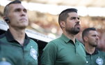 Passada apenas a primeira rodada do Campeonato Brasileiro, a primeira equipe a fazer mudança no comando técnico foi o Coritiba, que anunciou a demissão do português António Oliveira. Poucos dias depois, o Coxa firmou um acordo com Antônio Carlos Zago para assumir o cargo de treinador da equipe principal