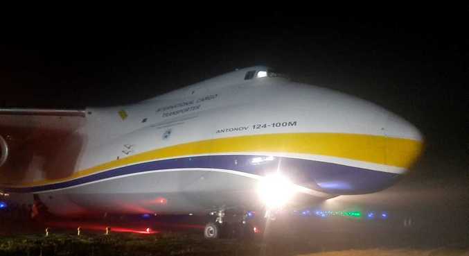 Antonov AN-124 é o segundo maior avião civil de carga do mundo
