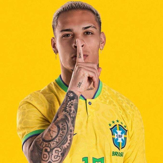 Antony só voltará a ser convocado depois de provar que não agrediu a ex-namorada