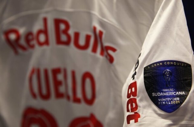 Ao contrário do que muitos supõem, o Red Bull Bragantino não é uma SAF, mas sim um clube-empresa. A empresa austríaca de bebidas energéticas controla a equipe do interior paulista desde 2019. - Foto: Ari Ferreira/Red Bull Bragantino