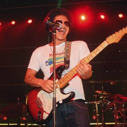 Ao longo da carreira, Bruno Mars chegou a ser considerado por um crítico do jornal The New York Times “um dos artistas mais versáteis e completos da música pop”.