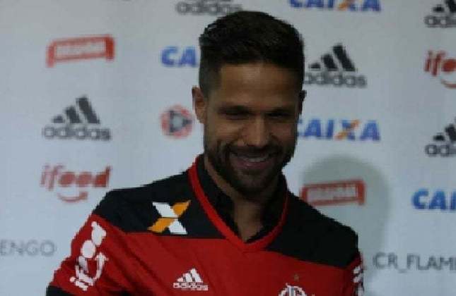 Aos 31 anos, Diego foi apresentado na Gávea após assinar contrato até julho de 2019 e vestir a camisa de número 35. Desde então, o meia acertou três renovações com o clube, em 2019, em 2020 e em 2020.