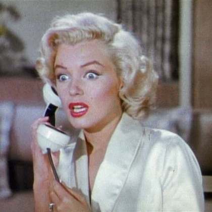 Apesar das filmagens do filme estarem quase completas, houve um atraso por conta de problemas de comportamento de Monroe semanas antes de falecer. O longa acabou sendo cancelado.