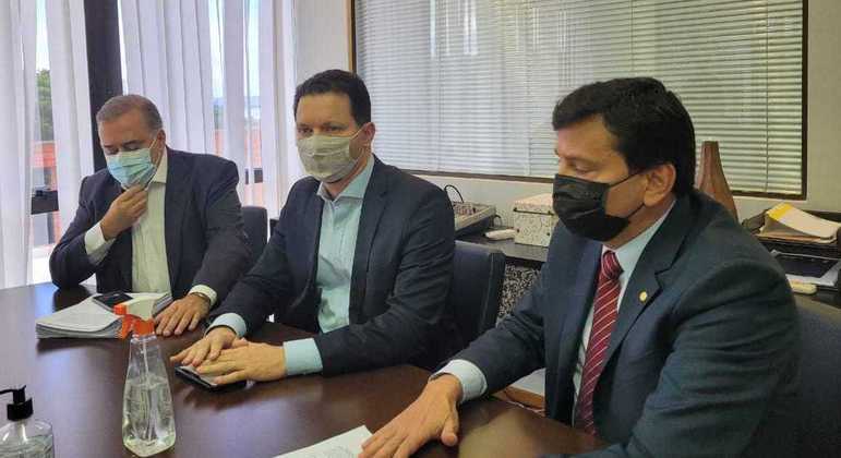 Deputados protocolam representação no Diretório Nacional do PSDB, em Brasília 