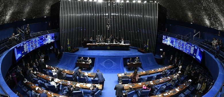 Senado deve votar reforma da Previdência nesta terça-feira (1)