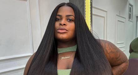 Jojo foi a uma loja de roupas de festa nesta quarta (23)