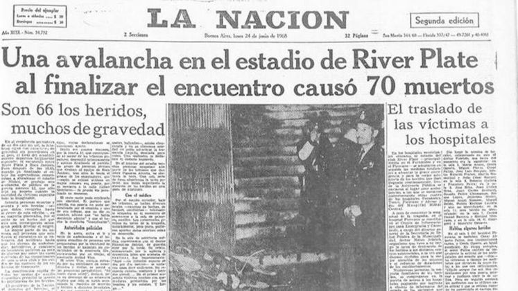 Após o clássico River Plate x Boca Juniors, em 1968, os Xeneizes saiam do estádio do adversário pela “Puerta 12”. Todavia, o portão estava trancado e, com a baixa iluminação do setor, os torcedores se empurravam contra a porta que estava fechada, vitimando 71 pessoas