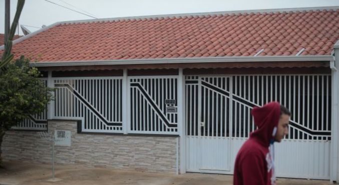 Fachada da casa onde vivia Jonas Lucas Alves Dias, morto em Hortolândia