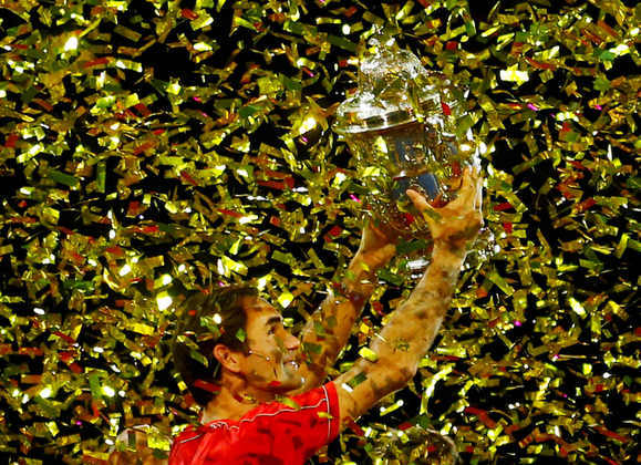 Roger Federer termina sua carreira com mais de 1.500 partidas jogadas em seus 24 anos no esporte, 1.251 vitórias, 103 títulos em disputas de simples e 20 títulos em Grand Slams, além de ser um dos maiores tenistas da história por permanecer no topo do ranking da ATP durante 310 semanas