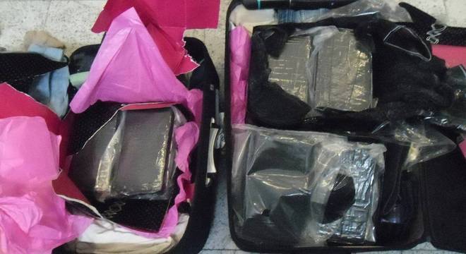 Homem é preso ao tentar embarcar para o Líbano com drogas em malas
