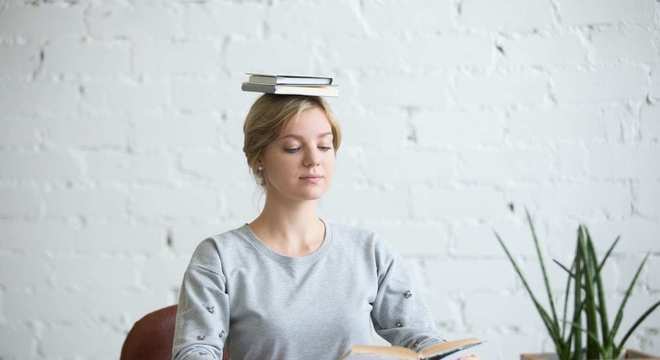 Aprenda essa postura para trabalhar sentado e dê adeus a dor nas costas