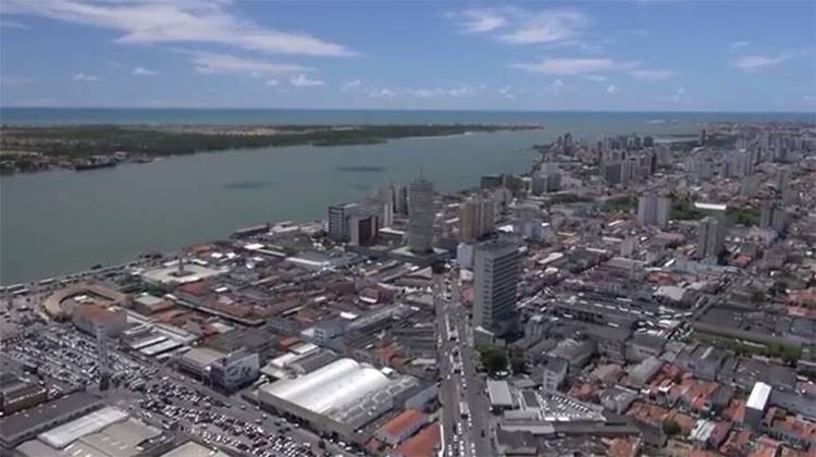 Aracaju- Quem nasce na capital de Sergipe é Aracajuano. A cidade, fundada em 17/03/1855, tem cerca de 602 mil habitantes.