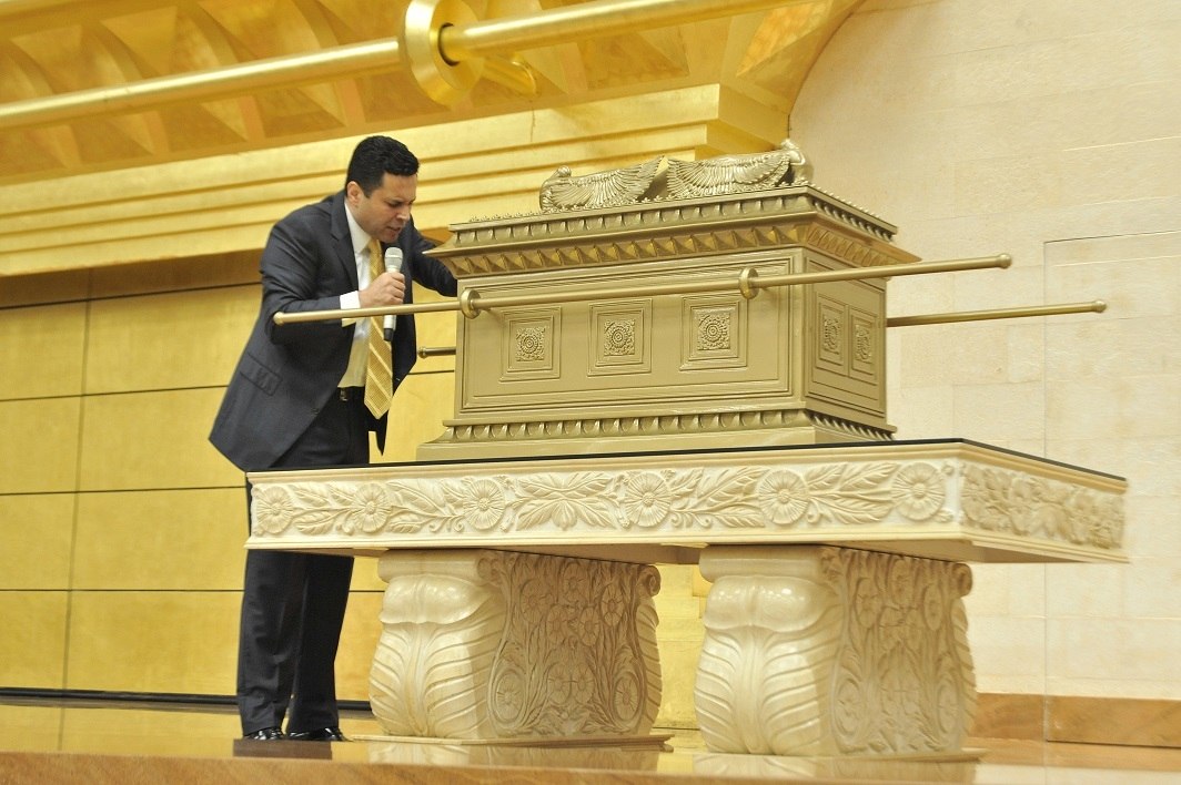 Retorno da Arca da Aliança marca aniversário do Templo de 