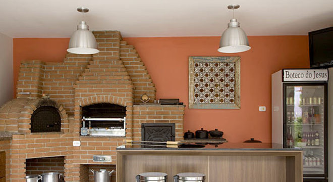 Area de churrasco com geladeira