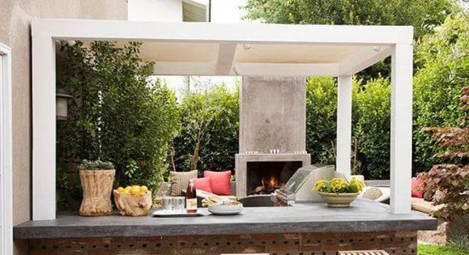 Area de churrasco com paisagismo