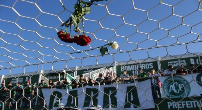 Arena CondÃ¡ terÃ¡ feixe de luz apontado para o cÃ©u em lembranÃ§a aos dois anos