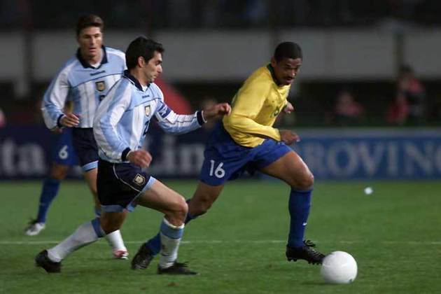 Argentina 2 x 1 Brasil - Eliminatórias da Copa de 2002 - Local - Estádio Monumental de Nuñez, em Buenos Aires - Data - 05/11/01