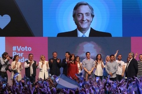 Cristina Kirshner é vice-presidente de Fernández