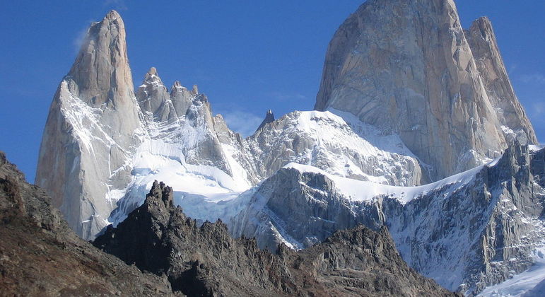 Homem morreu em avalanche em Cerro Fitz Roy, no sul da Argentina
