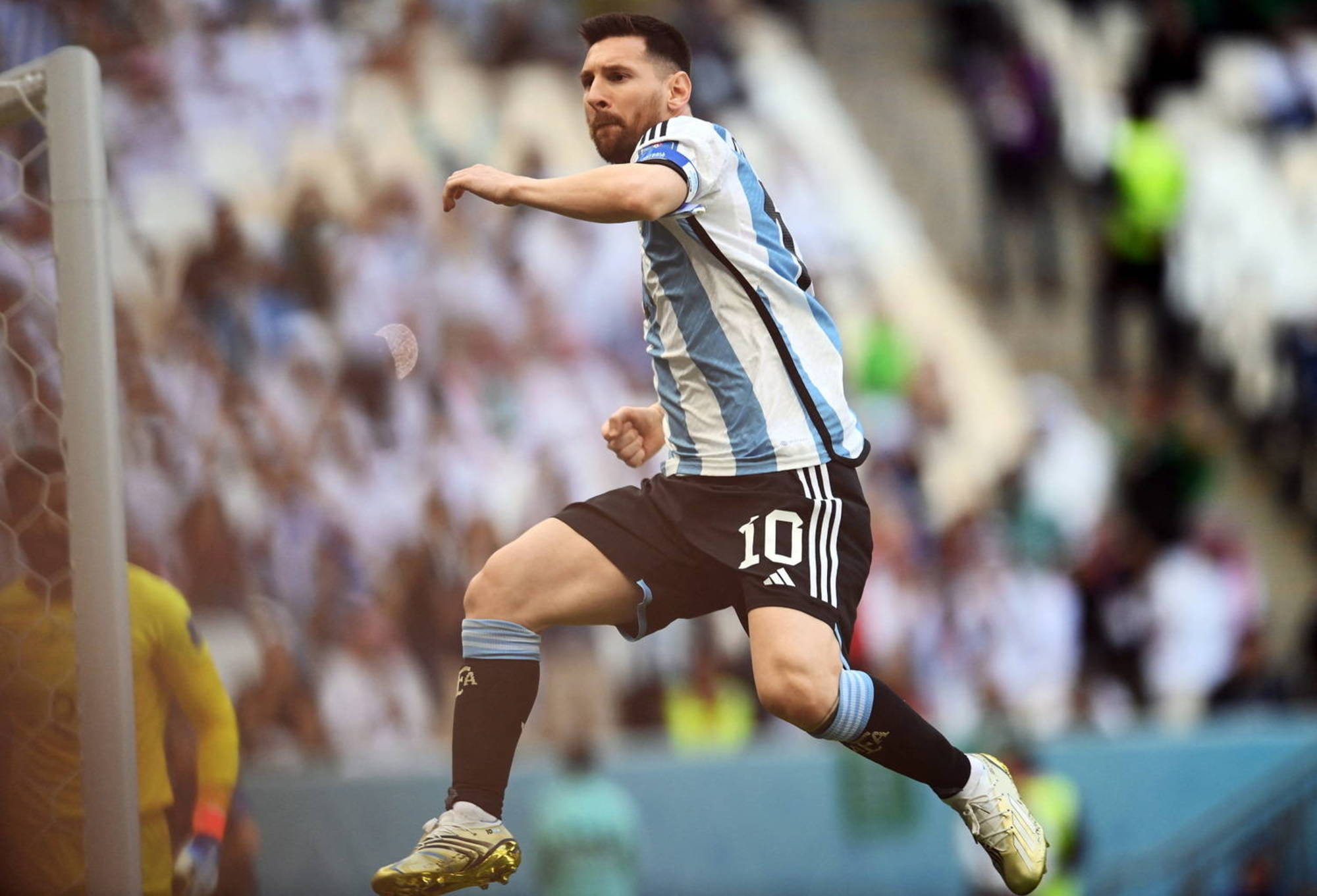 Messi é o jogador mais bem pago do mundo - Futebol - R7