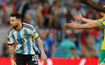 Jogadores da Austrália reclamam de lance com Messi nas oitavas de final da Copa