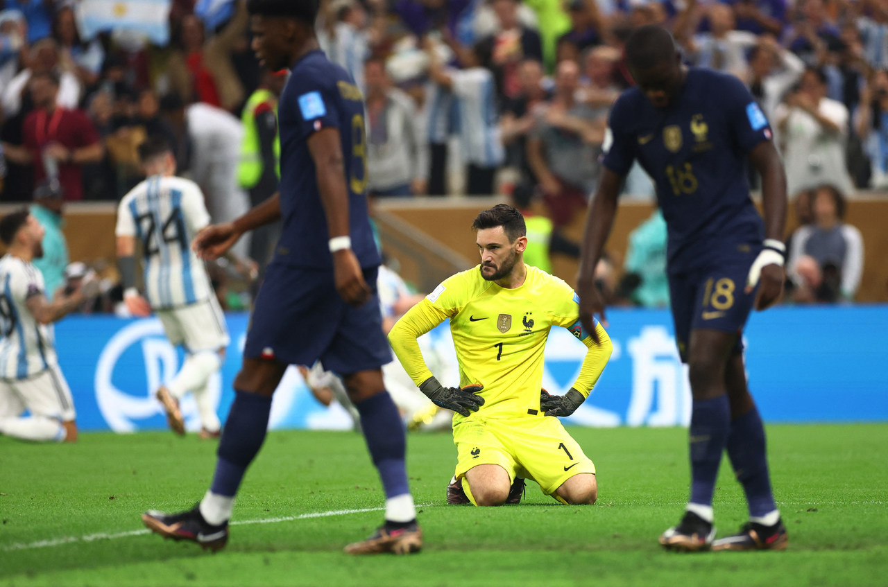 Messi faz da ilusão realidade, Argentina vence França nos pênaltis e fica  com tri da Copa do Mundo - Futebol - R7 Copa do Mundo