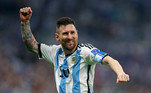 Lionel Messi, com os dois gols, empata novamente com Mbappé na artilharia da Copa, com 7 gols cada um