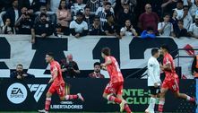 Corinthians perde para o Argentinos Juniors e Fernando Lázaro vê pressão aumentar 