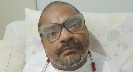 Arlindo Cruz recebeu alta e mulher do músico celebrou a notícia