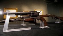 Arma que matou Billy the Kid é vendida em leilão por R$ 31 milhões