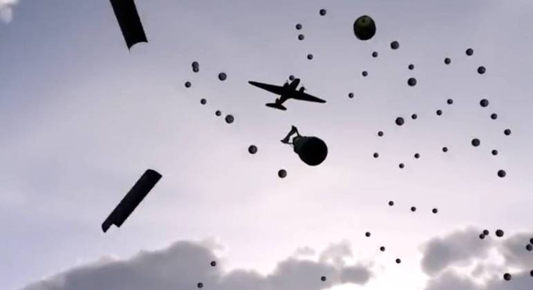 Animação criada pela agência de notícias AFP mostra como funcionam armas de fragmentação