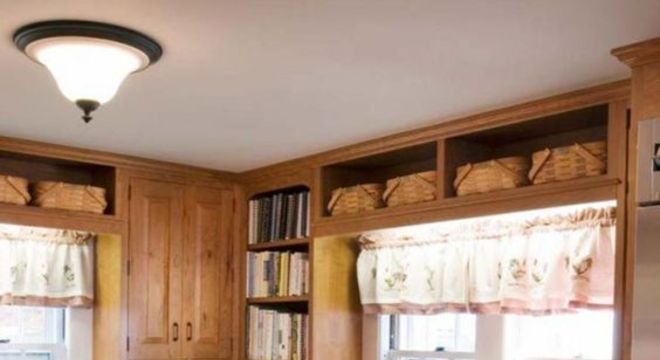 Armário de cozinha de madeira