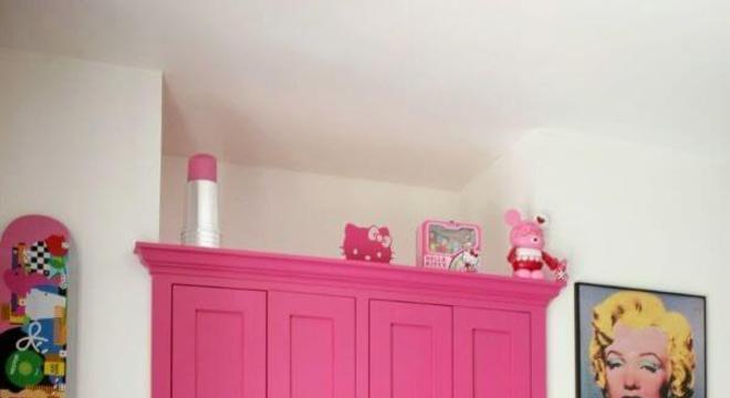 armário rosa fúcsia