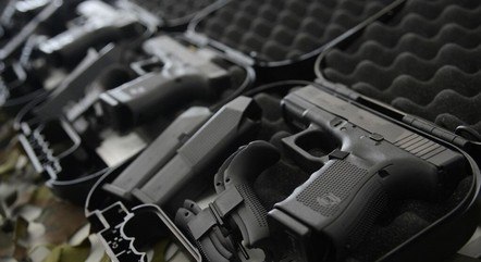 O texto prevê reduzir armamentos dos 
CACs