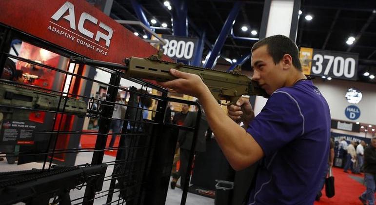 Armas semi-automáticas de grosso calibre podem ser proibidas de serem vendidas nos EUA