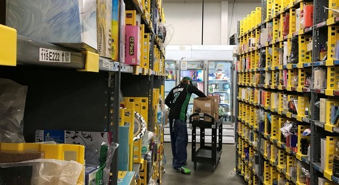 O tratamento dispensado pela Amazon a seus funcionários é tema polêmico nos EUA