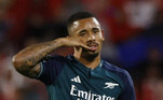 A terça-feira (24) marcou o início da terceira rodada da Liga dos Campeões. Entre os destaques, Gabriel Jesus e Martinelli garantiram a vitória do Arsenal, jogando fora de casa, e o Real Madrid, com gol de Rodrygo, também venceu, em Portugal. Confira abaixo todos os resultados: