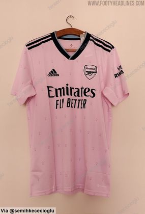 Arsenal: camisa 3 (vazada na internet) / fornecedora: Adidas