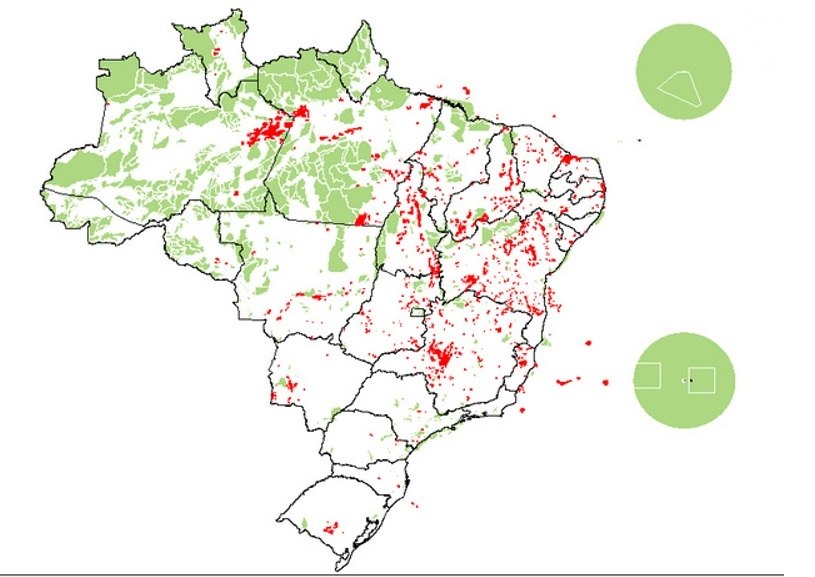 Menos de 0,6% dos requerimentos para explorar substâncias de sais de potássio e fosfato (pontos vermelhos) se refere a locais fora de terras indígenas e unidades de conservação (pontos verdes)
